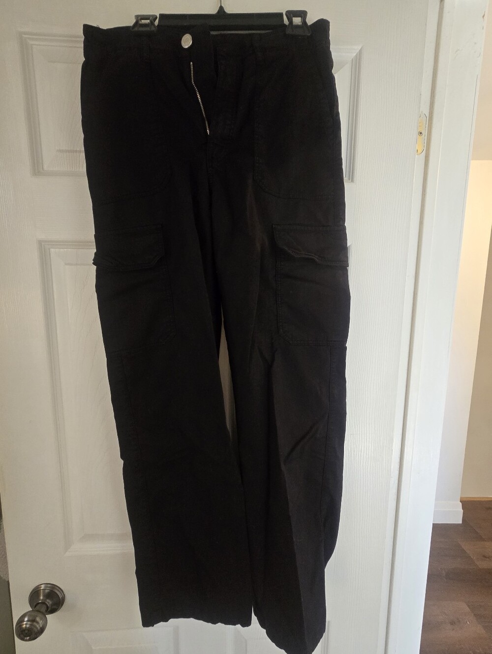 Massimo Dutti Women's Black Cargo Pants, Size 2